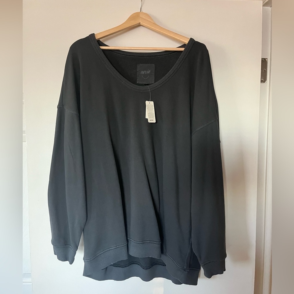 AERIE BRAND NEW CREW NECK SWEATSHIRT, LOOSE FIT! NWT!
